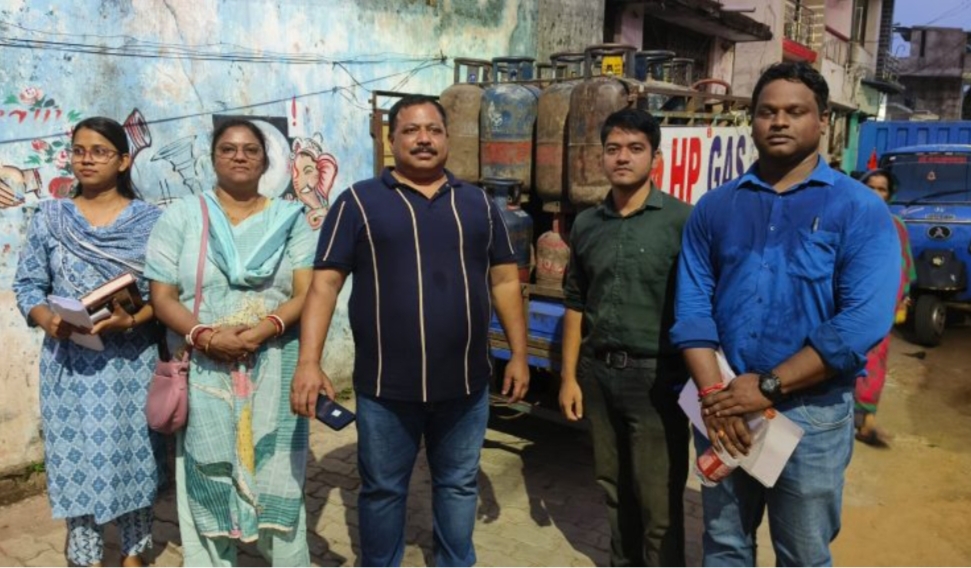 ଗ୍ୟାସ କଳା ବଜାରୀ, ୪୯ ସିଲିଣ୍ଡର ଜବତ