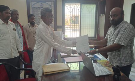 ବାଘଡଙ୍ଗୁରି କୁ ନୂତନ ପଞ୍ଚାୟତ ଗଠନ ଦାବିରେ  ବିଡ଼ିଓ ଙ୍କ ଜରିଆରେ ଜିଲ୍ଲାପାଳ ଙ୍କୁ ଦାବିପତ୍ର